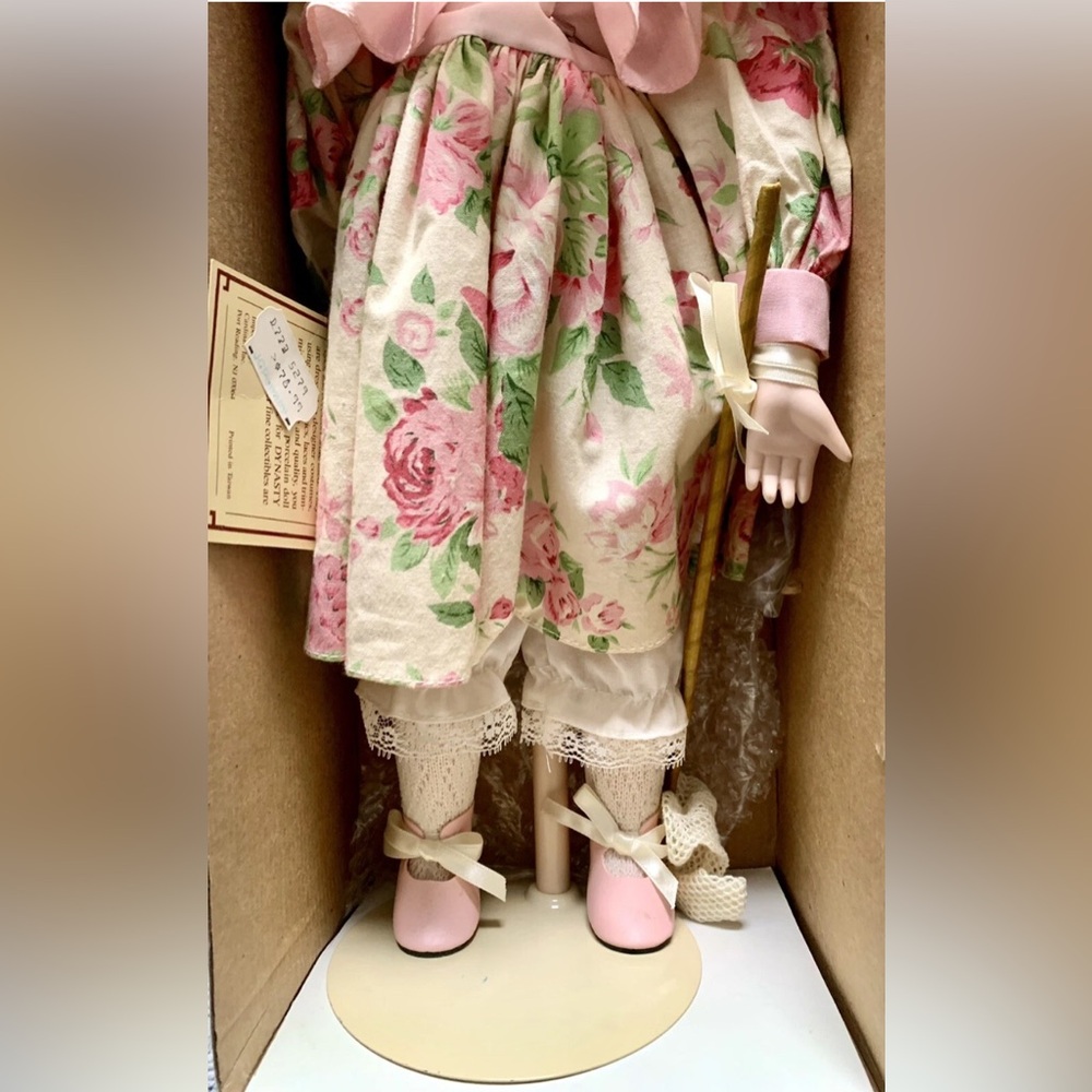 Dynasty Porcelain Doll Collectible Anna Collection Jenny Butterfly Net 1988 rare - Picture 6 of 12